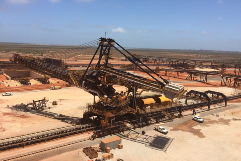 14500t h stacker developed and manufactured by HDM