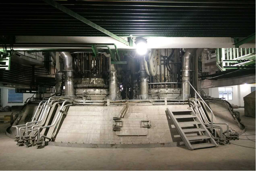 Submerged arc furnace